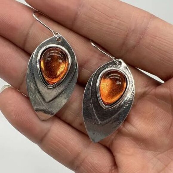 Crystal Dangle Earrings Red Bead Inlaid Antique Metal Carving Pattern Ea… - Picture 3 of 3